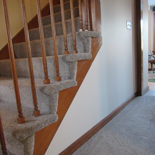 Carpet installation by Sunshine Carpet & Flooring in North Chelmsford, MA – plush neutral-toned living room carpet