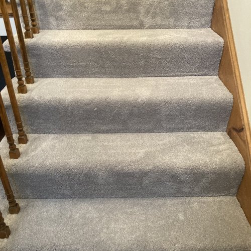 Carpet installation by Sunshine Carpet & Flooring in North Chelmsford, MA – plush neutral-toned living room carpet